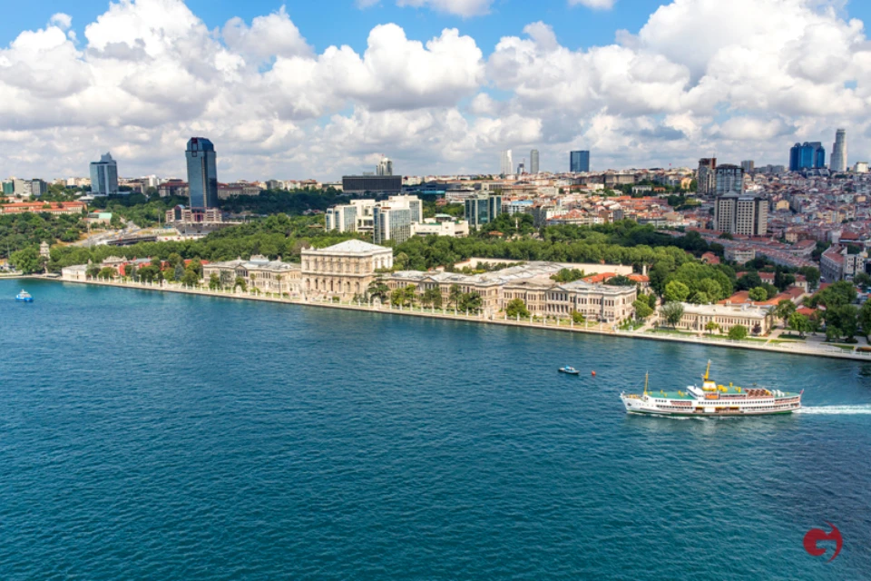 dolmabahce-sarayi-istanbul